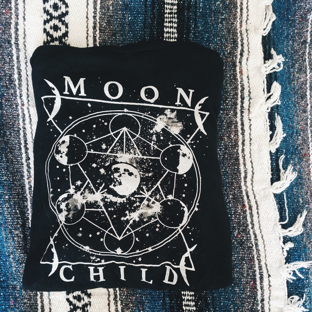 Moon Child Pullover🌙